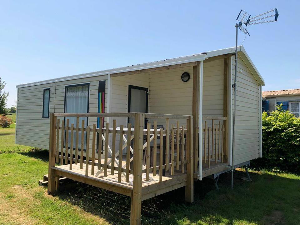 Camping Au Pré de l'Étang Sainte-Foy (Vendee) Exterior foto